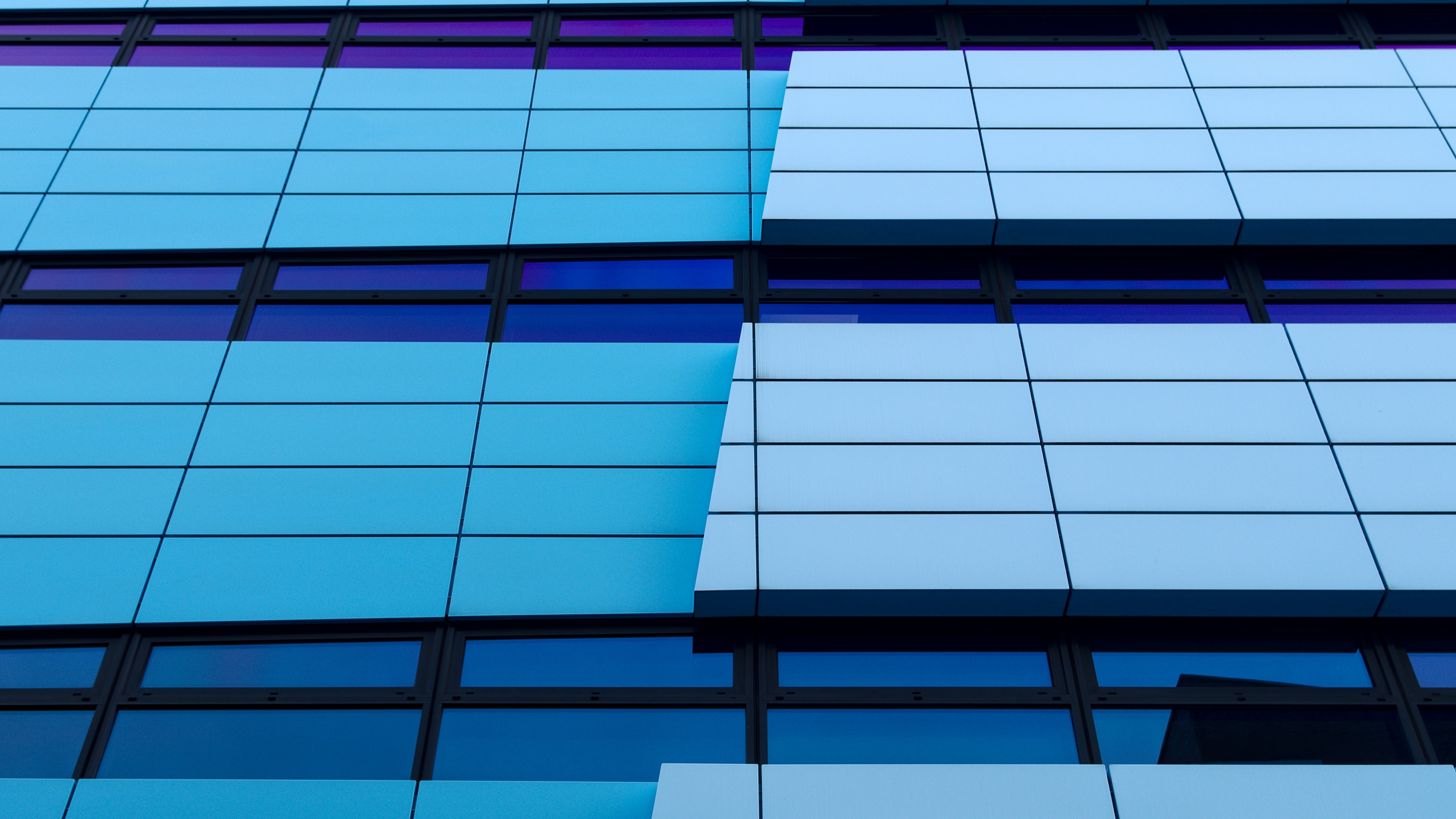 Rijn Tower Wallpaper