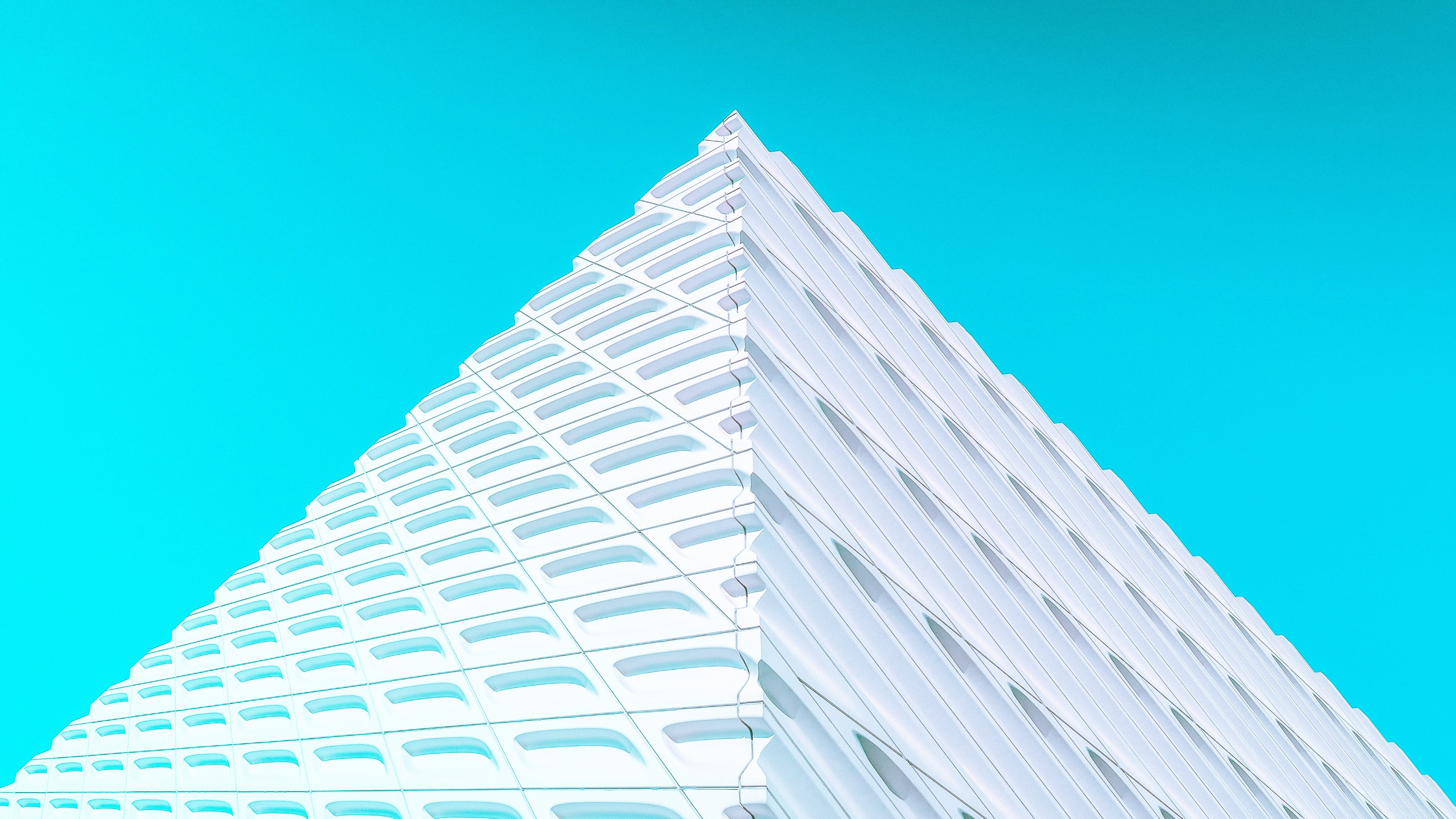 White Pyramid Wallpaper