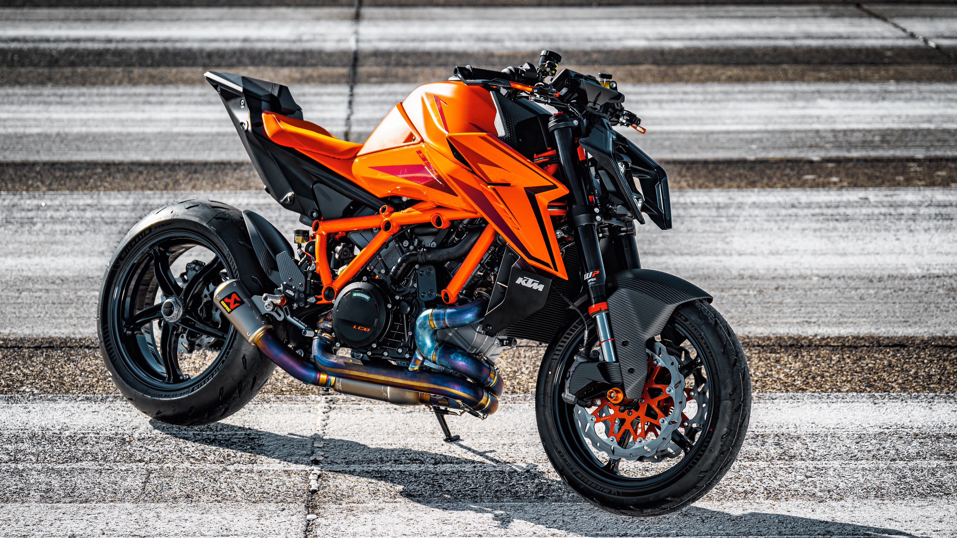 KTM 1390 Super Duke R Wallpaper