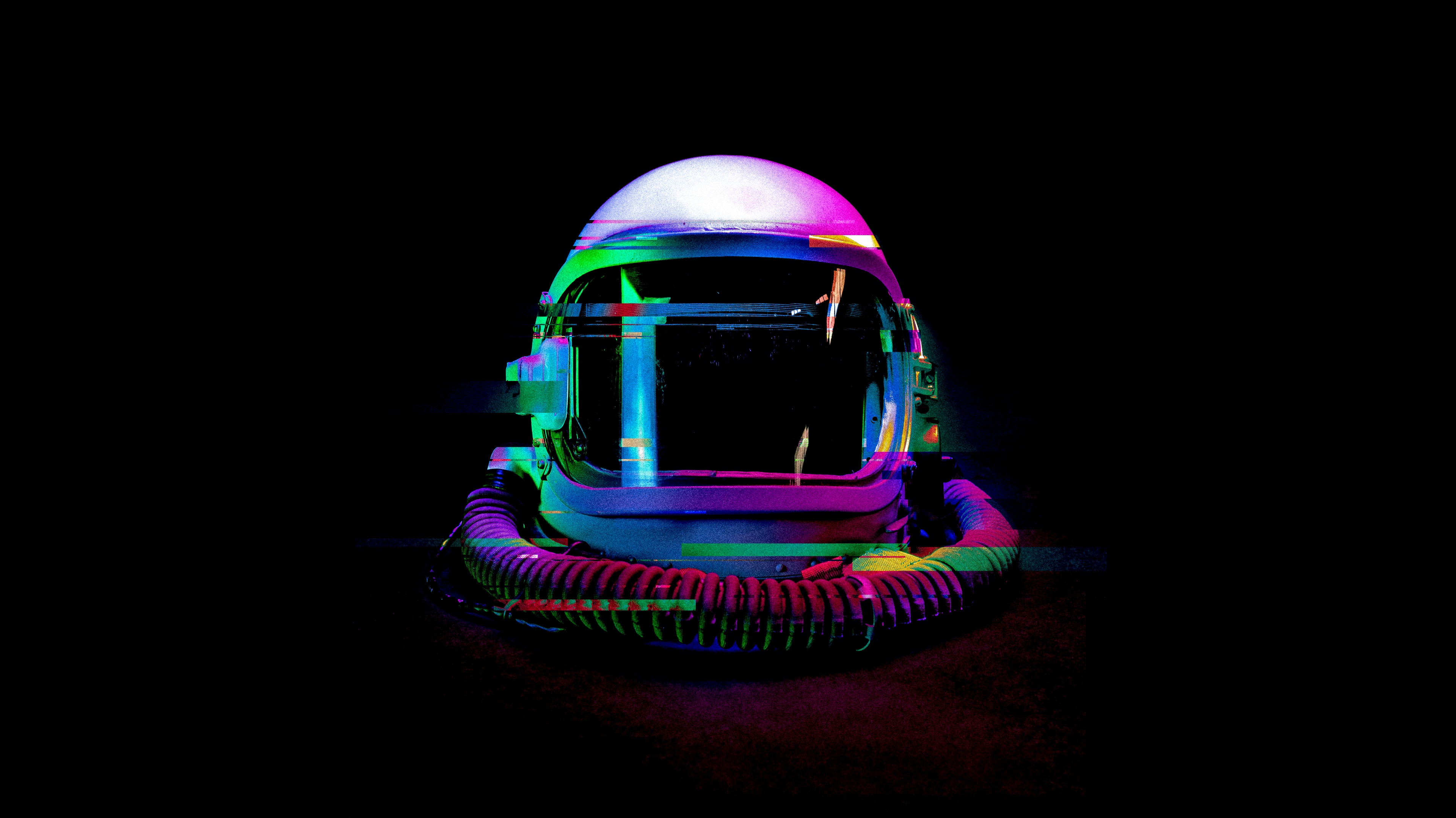 Astronaut helmet Wallpaper