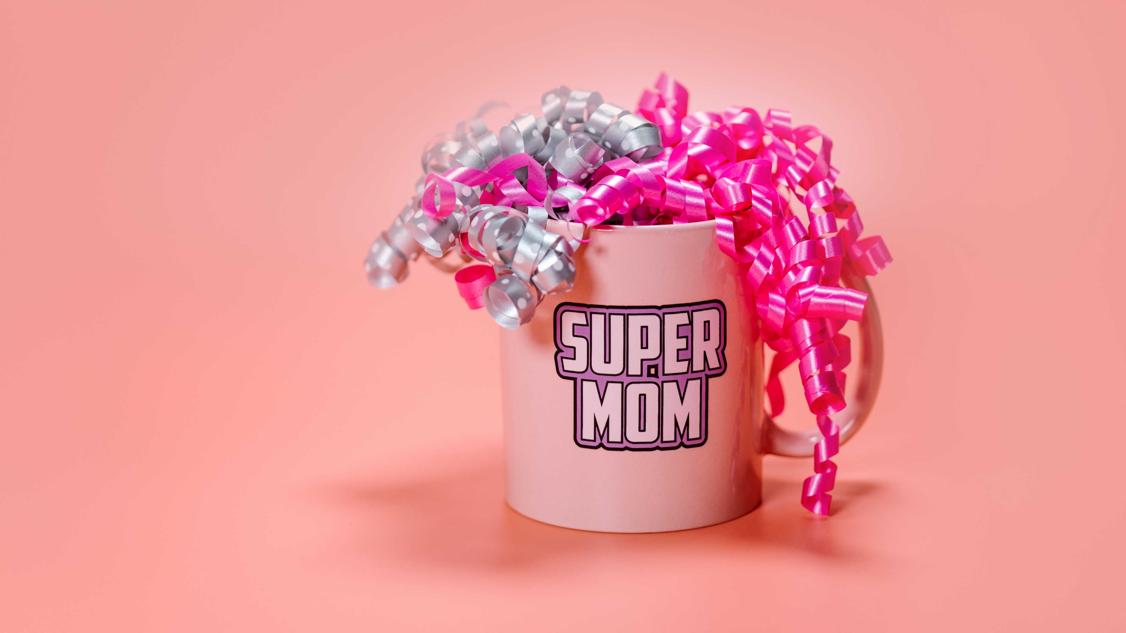 Super MOM Wallpaper