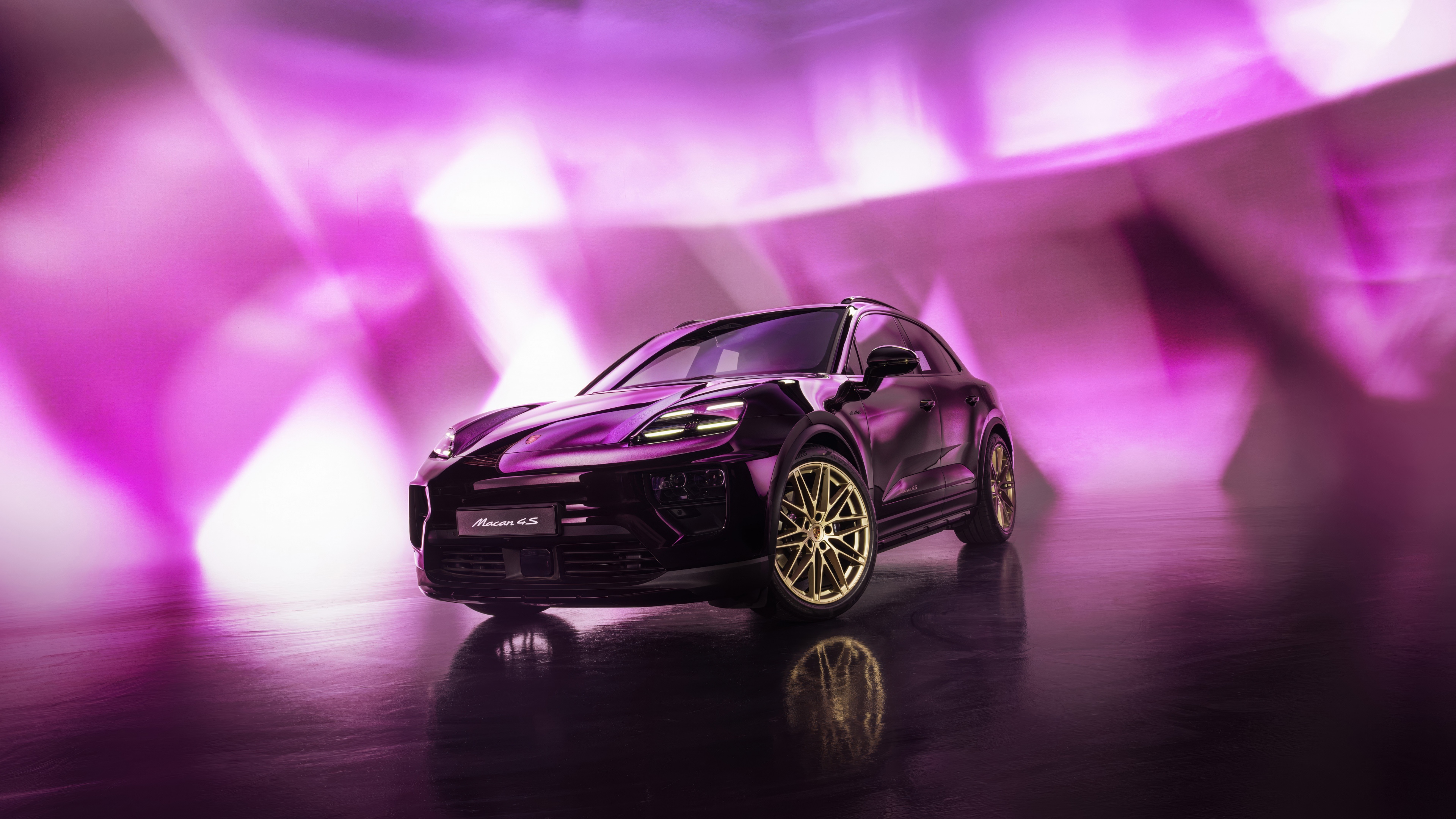 Porsche Macan 4S Amethyst Wallpaper