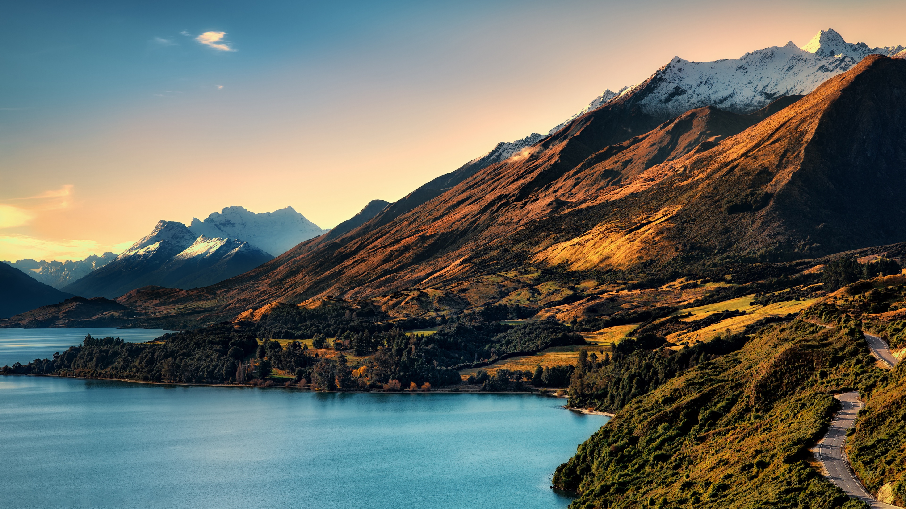Lake Wakatipu Wallpaper