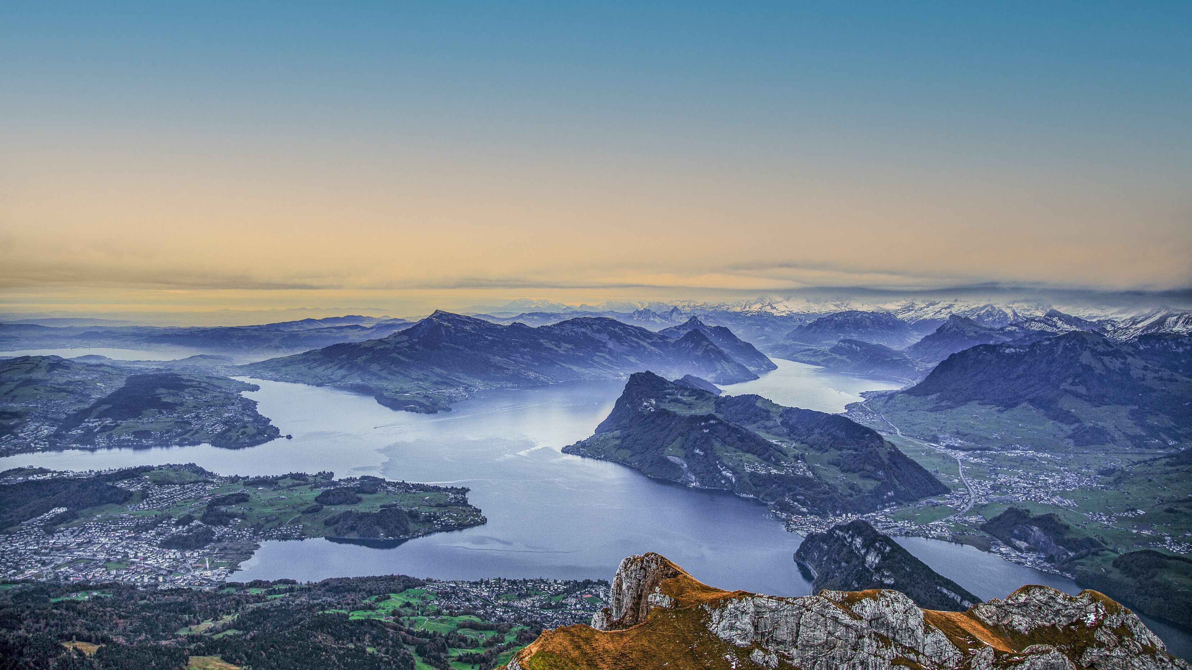 Lake Lucerne Wallpaper
