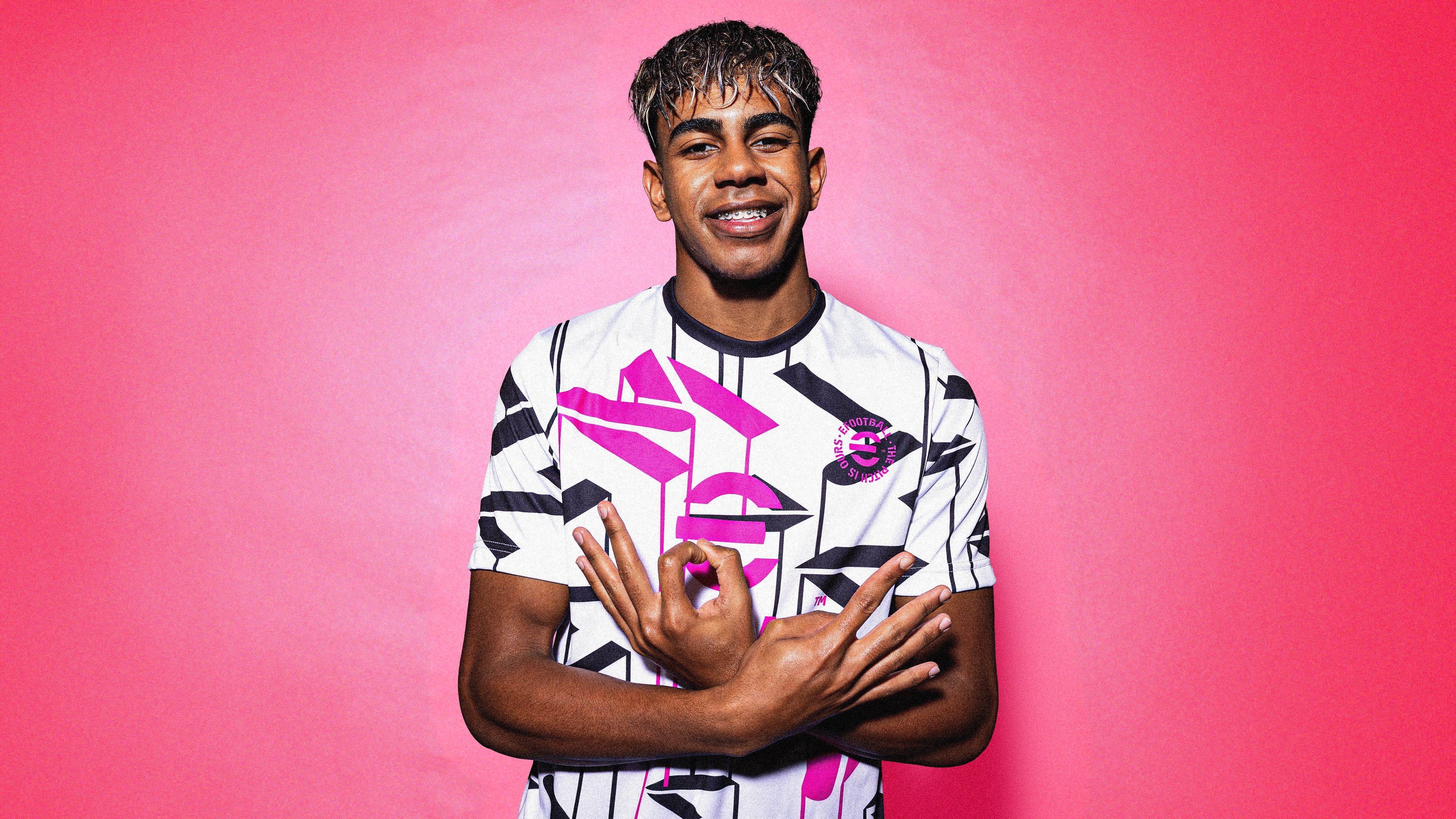 Lamine Yamal Wallpaper