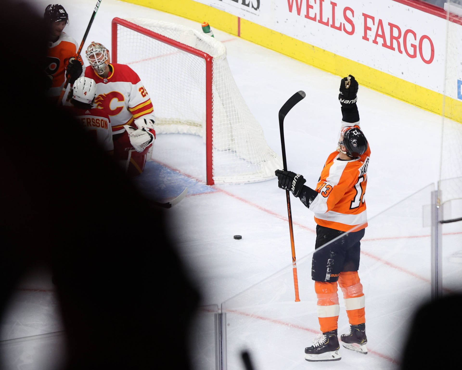 Artistic Bill Masterton Memorial Trophy Finalist Kevin Hayes Background Image