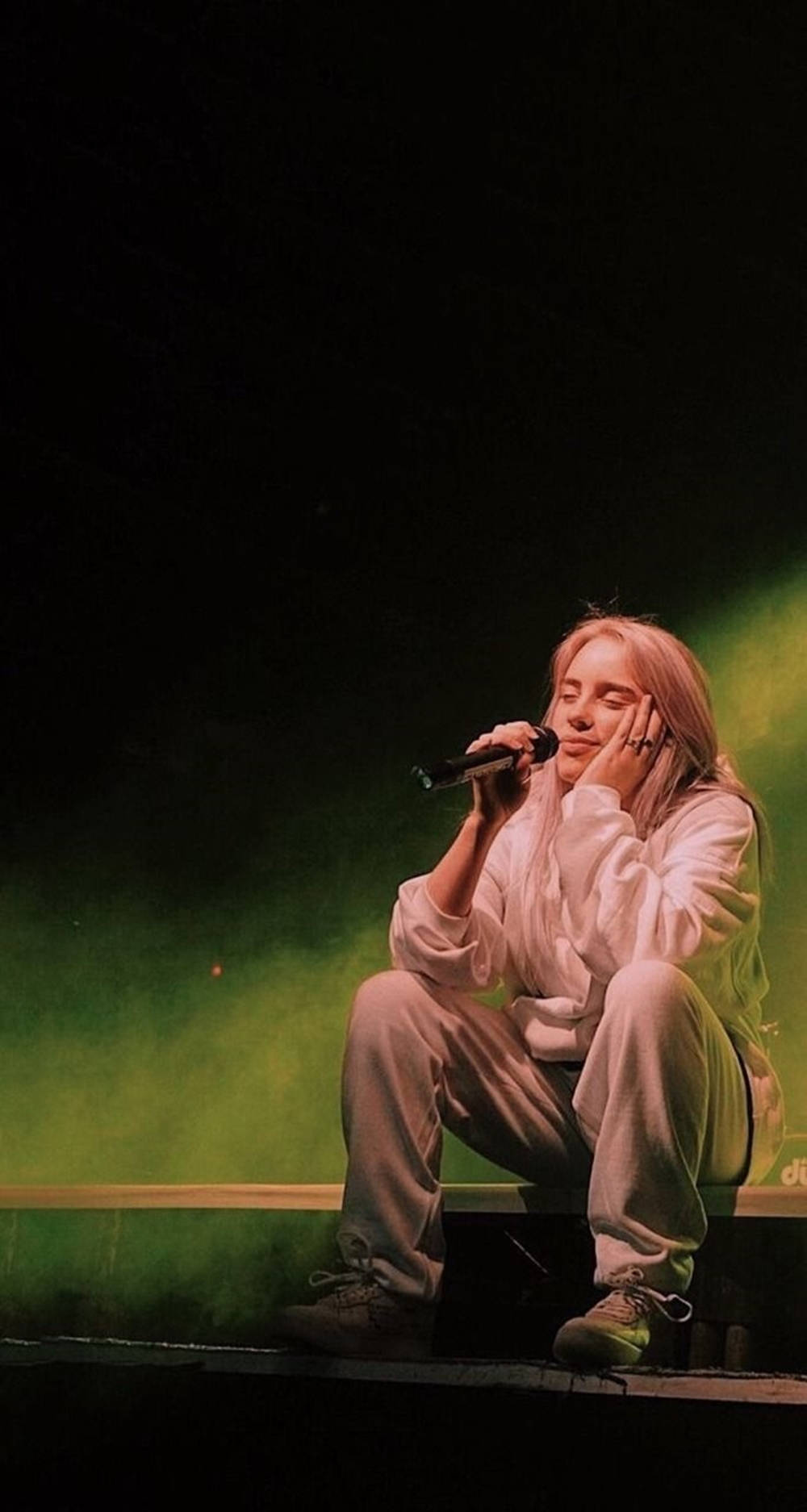 Dynamic Billie-eilish HD Wallpaper