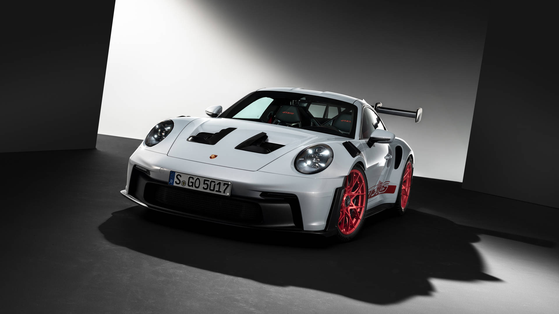 Professional White Porsche Car 5120x1440 Background